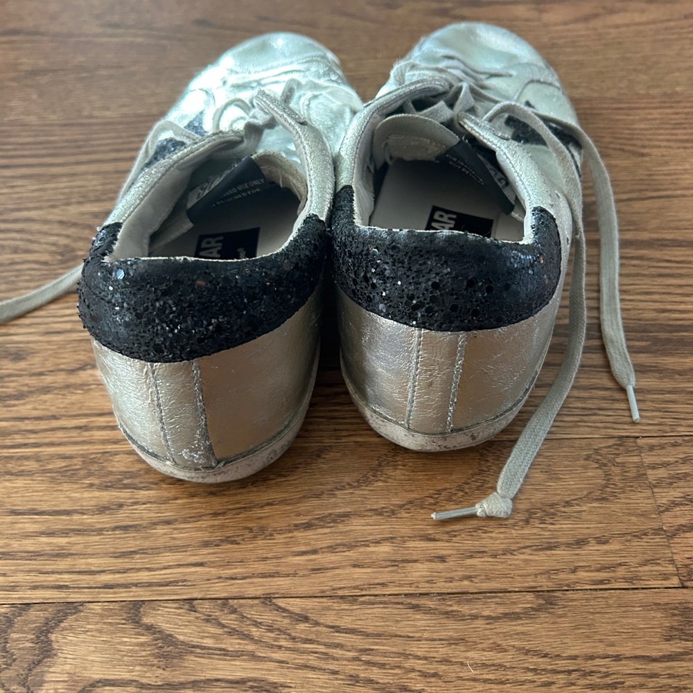 Golden Goose  Super Stars Sneakers size 40 - Picture 2 of 5